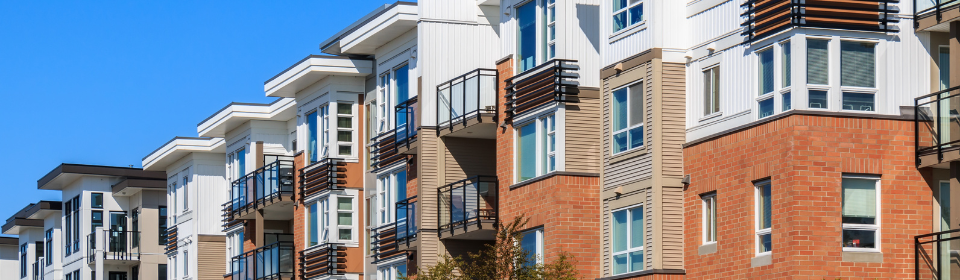 Class B apartment building